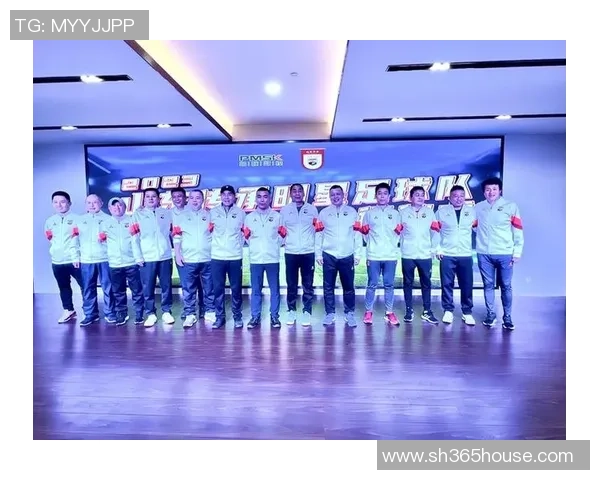 上海足球明星传承之路:那些闪耀绿茵场的传奇人物与故事 上海足球明星传承之路:那些闪耀绿茵场的传奇人物与故事