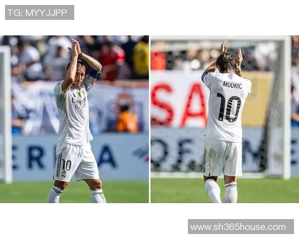 足球巨星告别赛场的荣耀与泪水回顾,铭记传奇的最后一战 足球巨星告别赛场的荣耀与泪水回顾,铭记传奇的最后一战